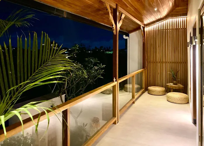 Ixora - Exquisite 3br In Berawa,canggu Canggu
